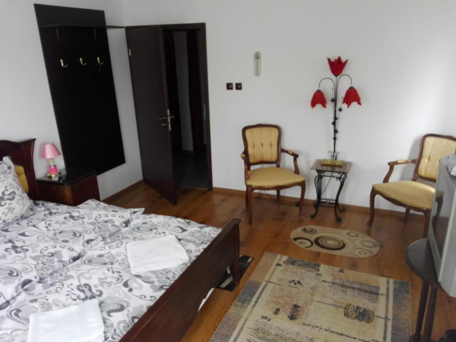 Vila Madudu Valenii de Munte Bagian luar foto