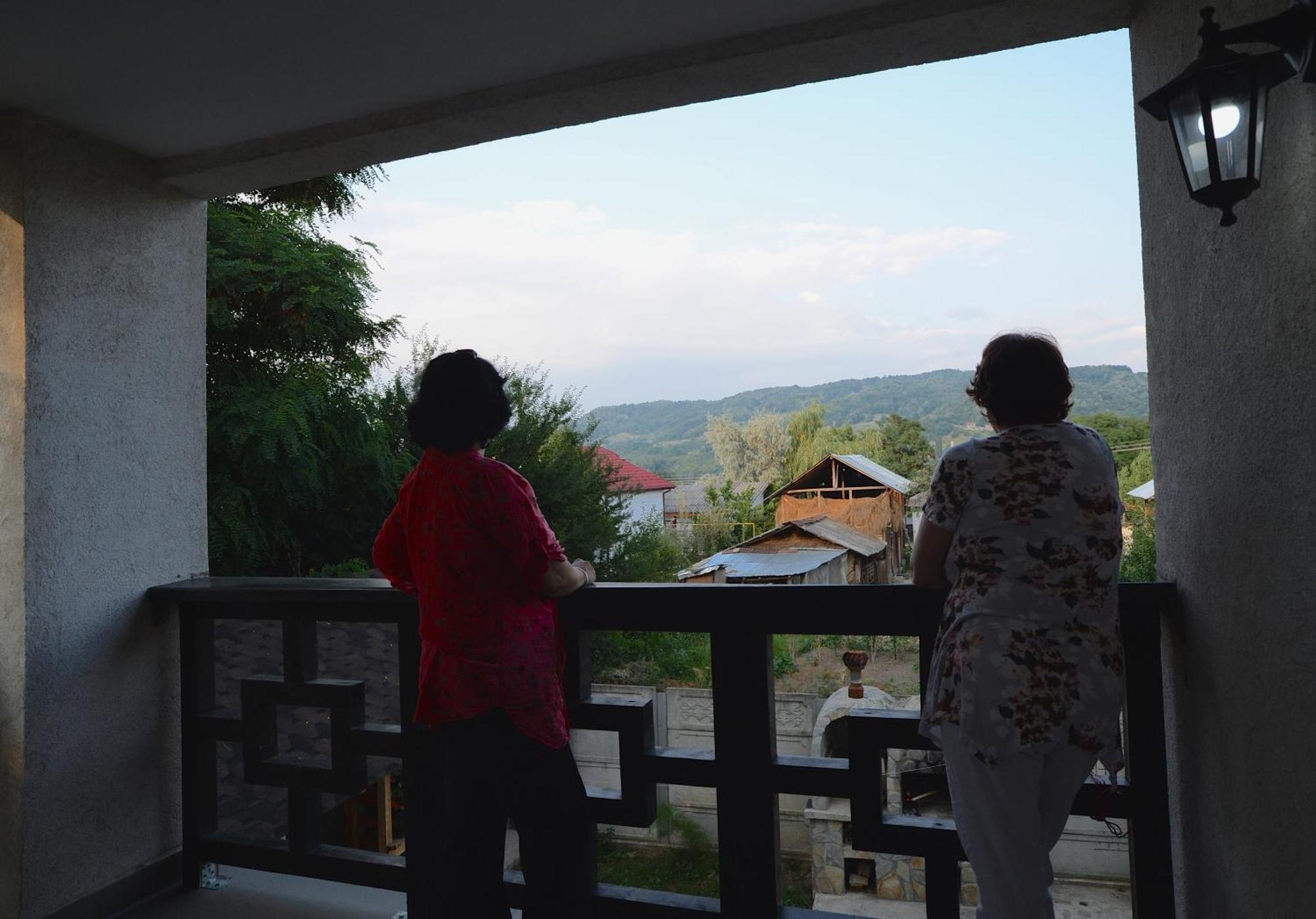 Vila Madudu Valenii de Munte Bagian luar foto