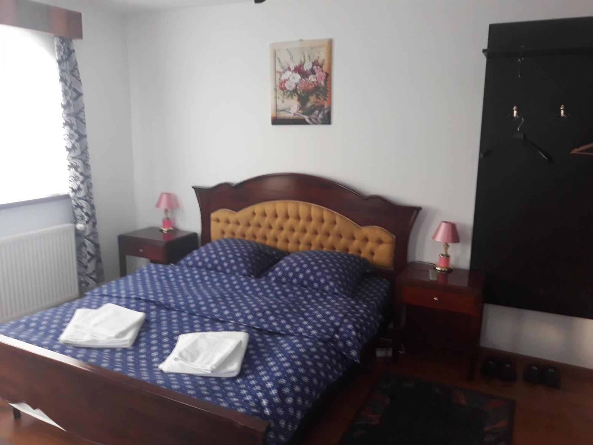 Vila Madudu Valenii de Munte Bagian luar foto